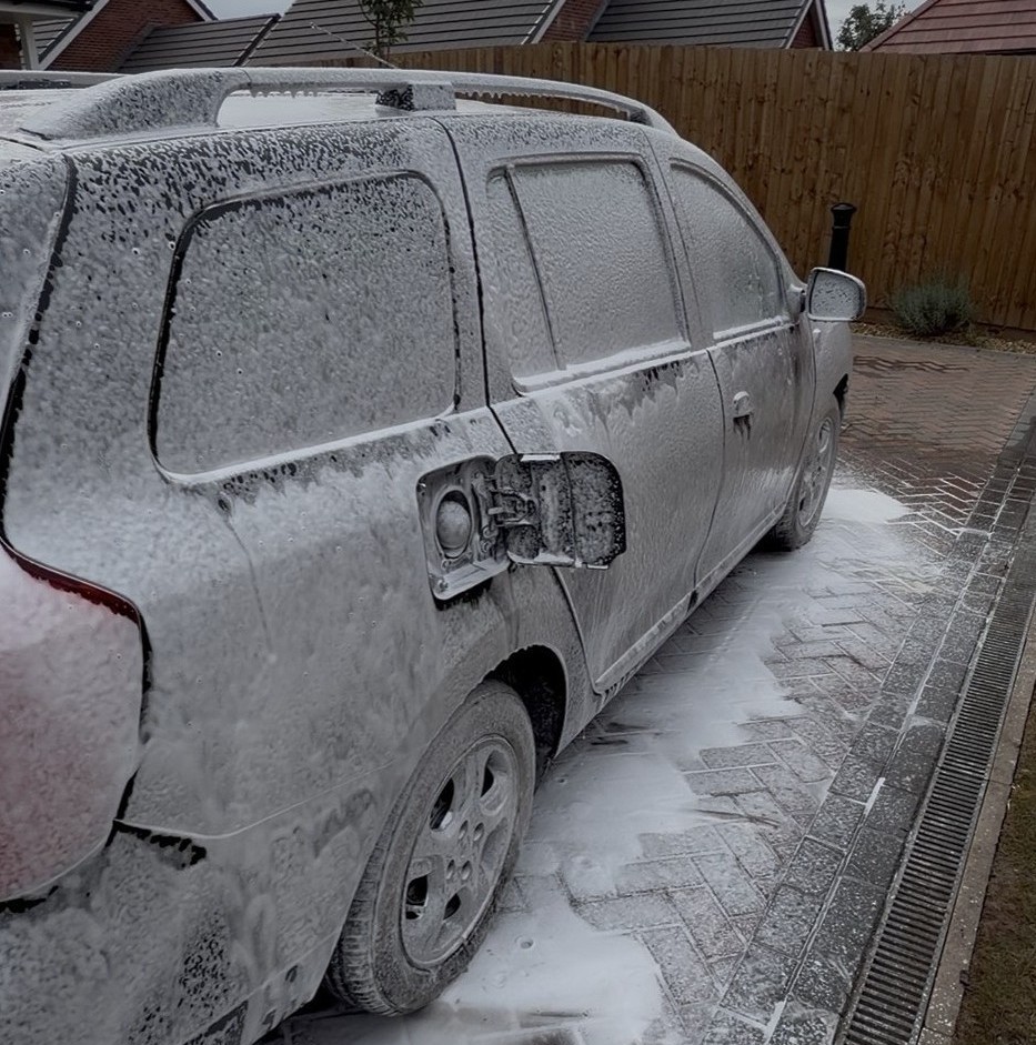 bonnet paintwork after detailing